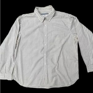 Old Navy Classic fit long sleeve shirt 100% cotton